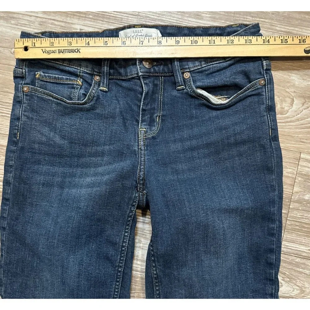 H&M L.O.G.G. Denim Shorts Women's 29‎ Mid Rise Regular Wash Stretch Blue Jean